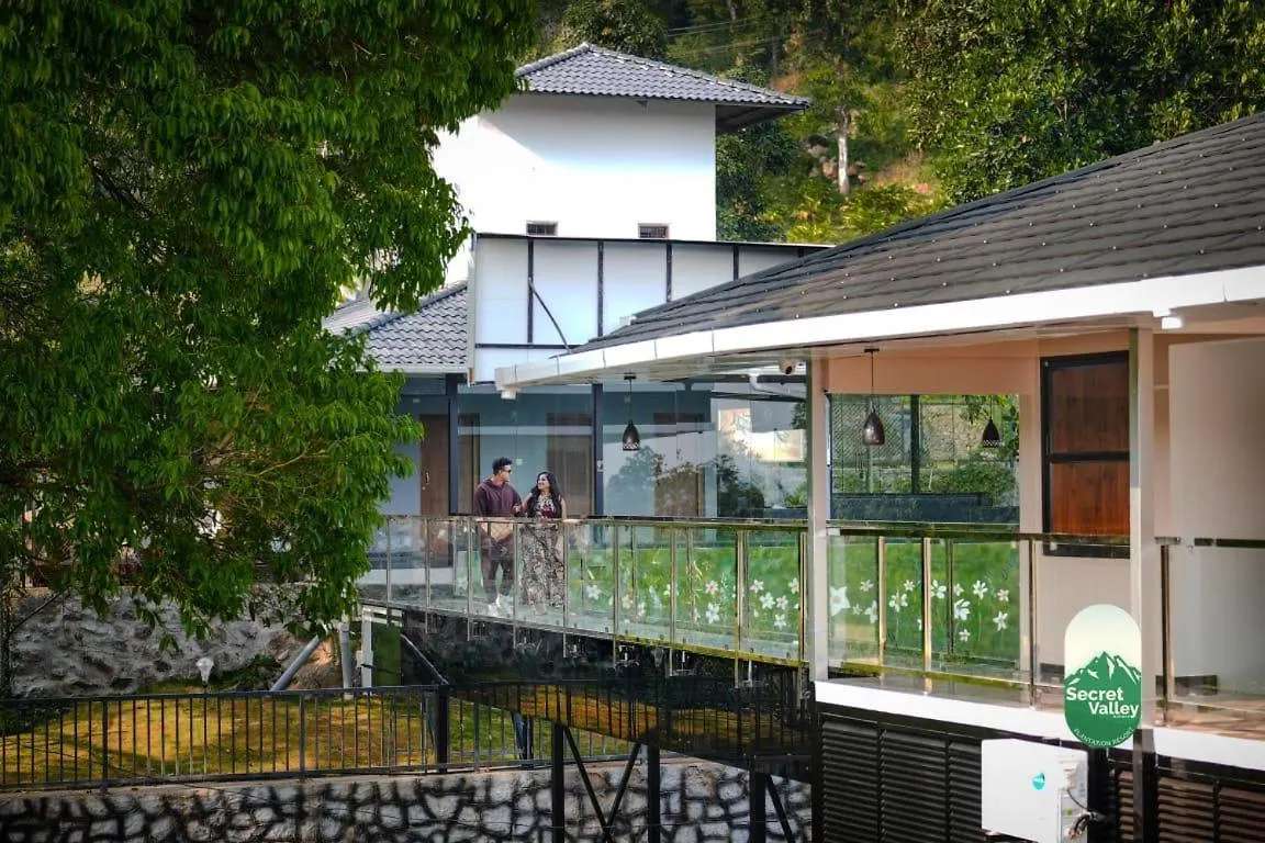 Secret Valley Planation Resort 무나르