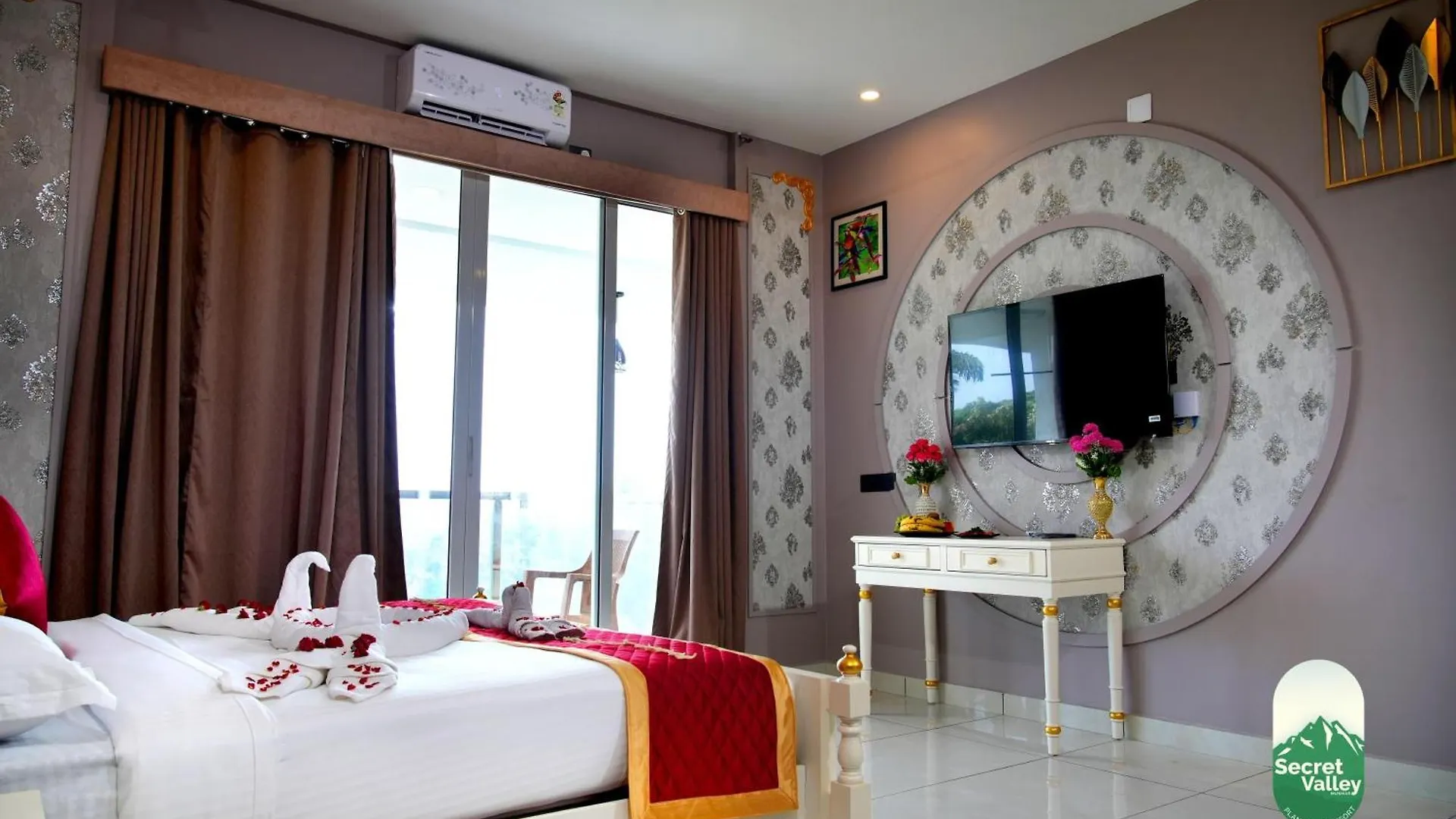 Secret Valley Planation Resort 무나르 0*,